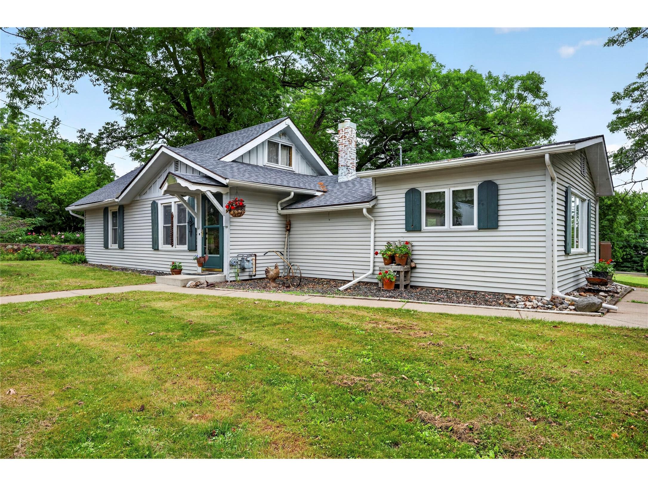 910 First Street Spooner WI 54801 1602306 image1