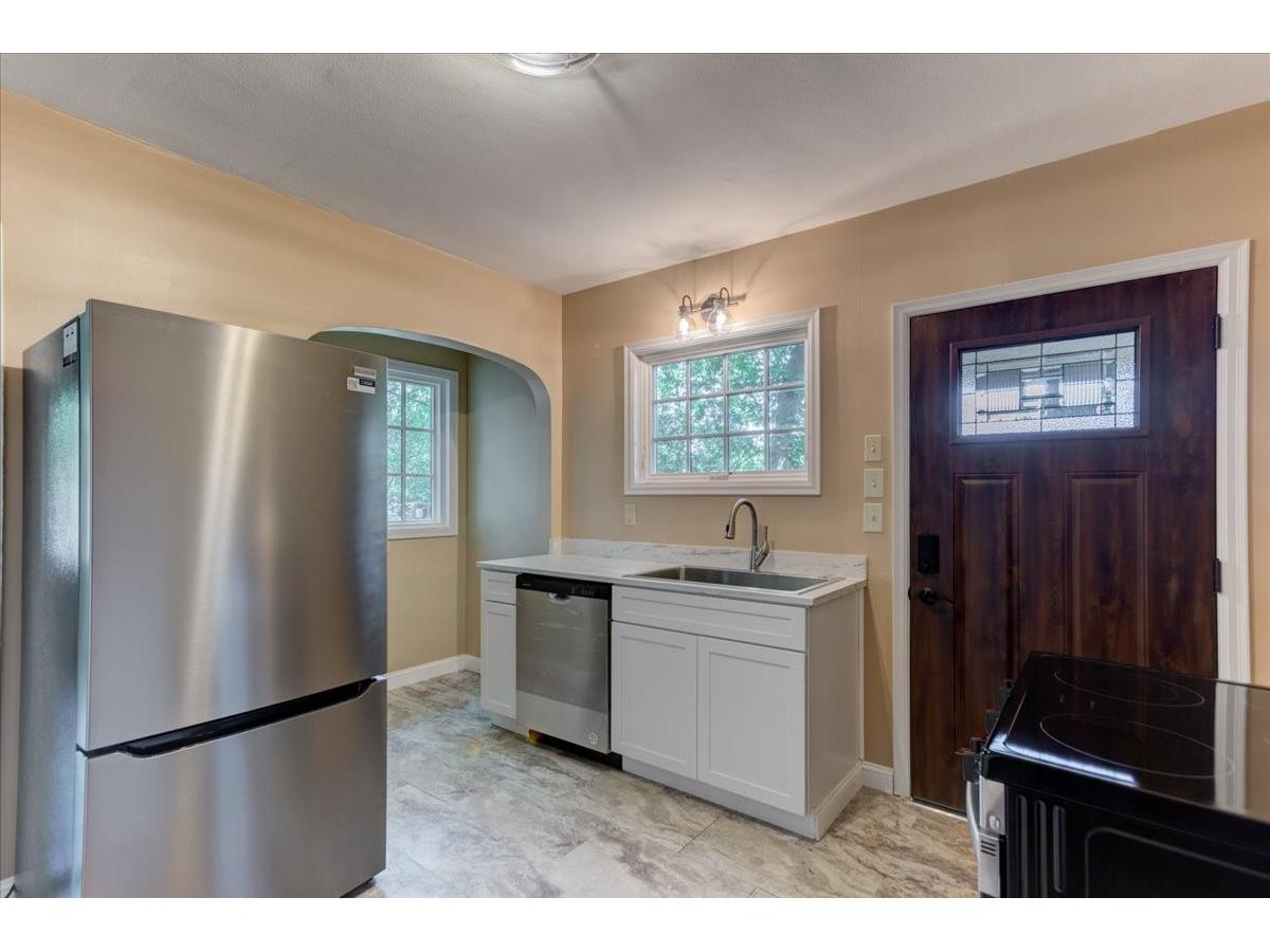 910 Oakwood Boulevard Menomonie WI 54751 1602885 image13