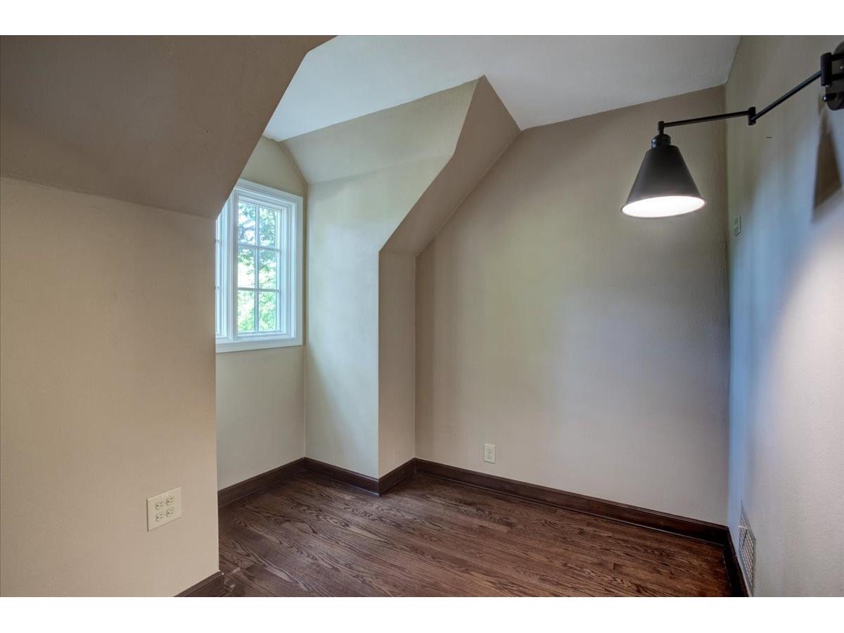910 Oakwood Boulevard Menomonie WI 54751 1602885 image25