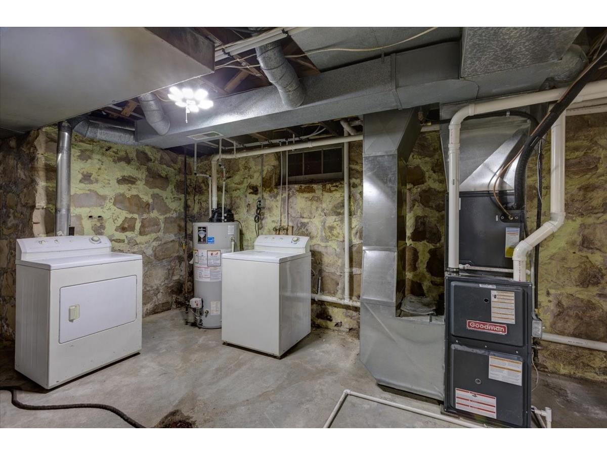 910 Oakwood Boulevard Menomonie WI 54751 1602885 image36
