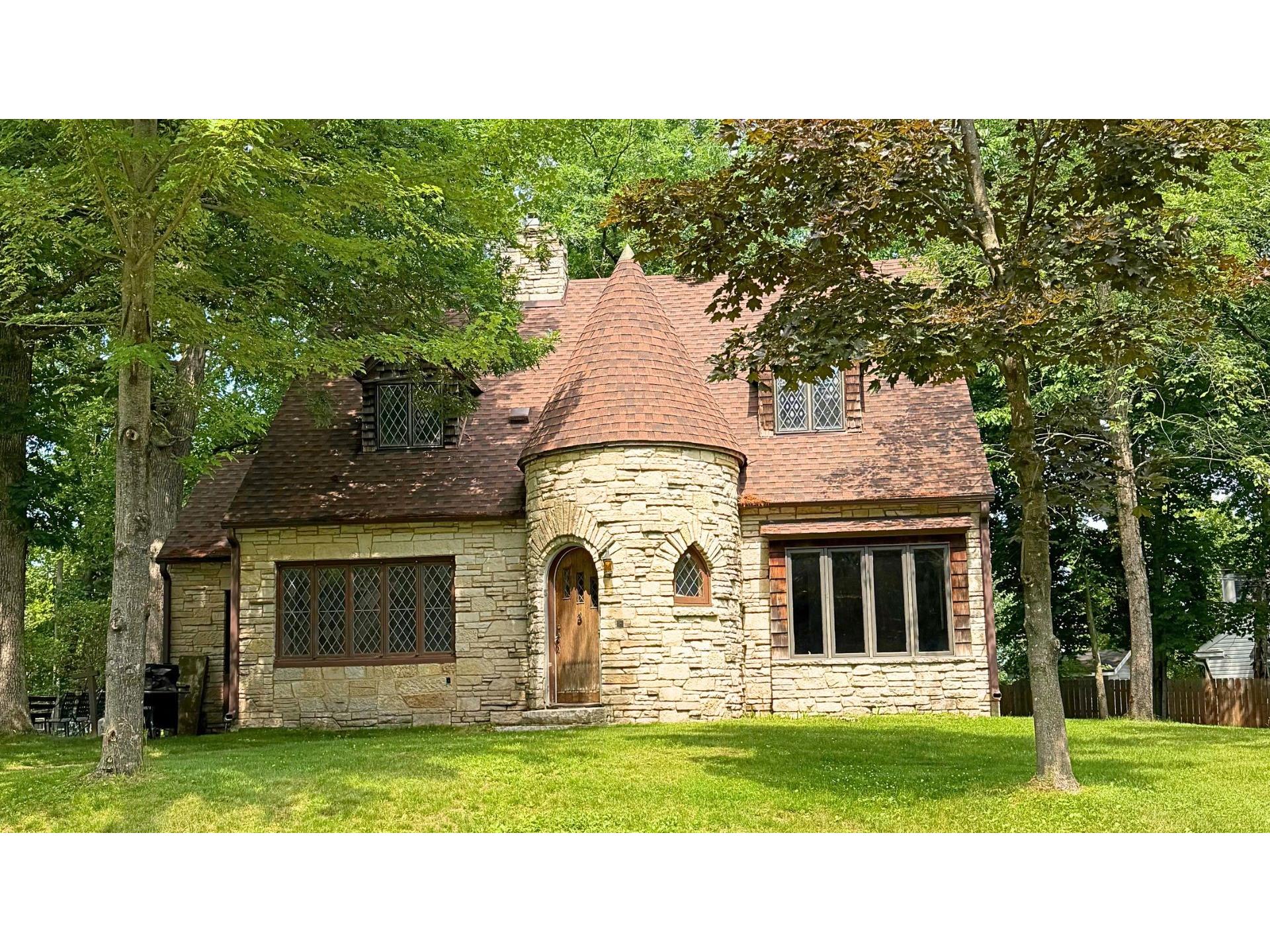 910 Oakwood Boulevard Menomonie WI 54751 1602885 image42
