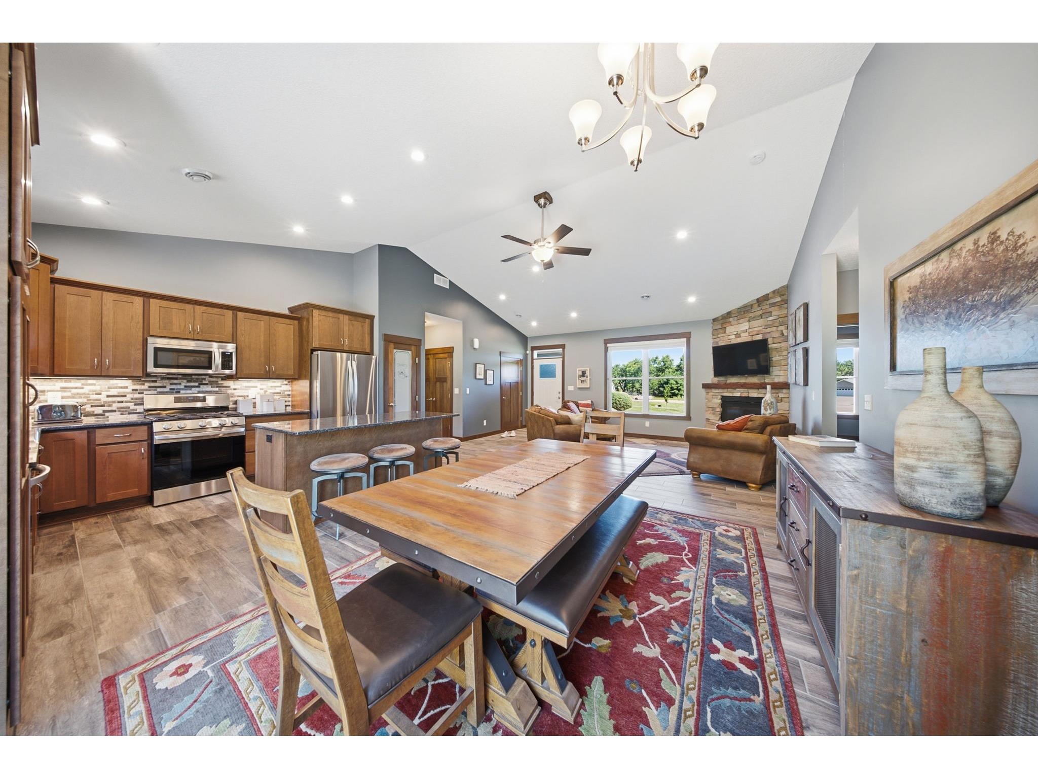 911 67th Avenue Hudson WI 54016 1603301 image10
