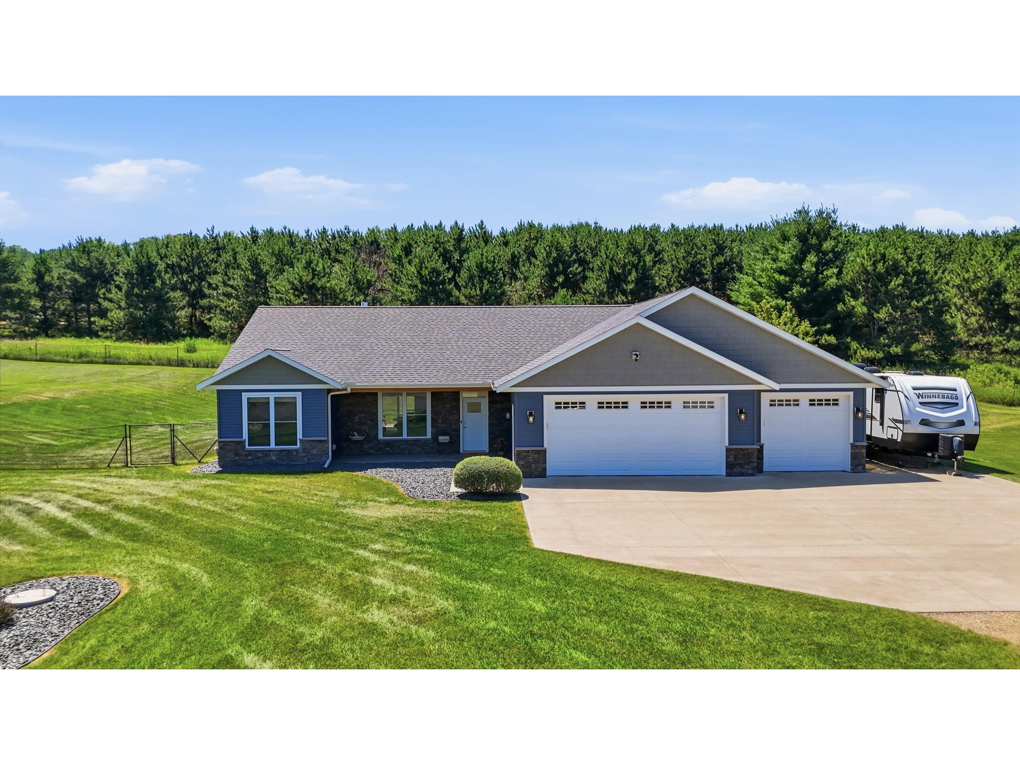 911 67th Avenue Hudson WI 54016 1603301 image26