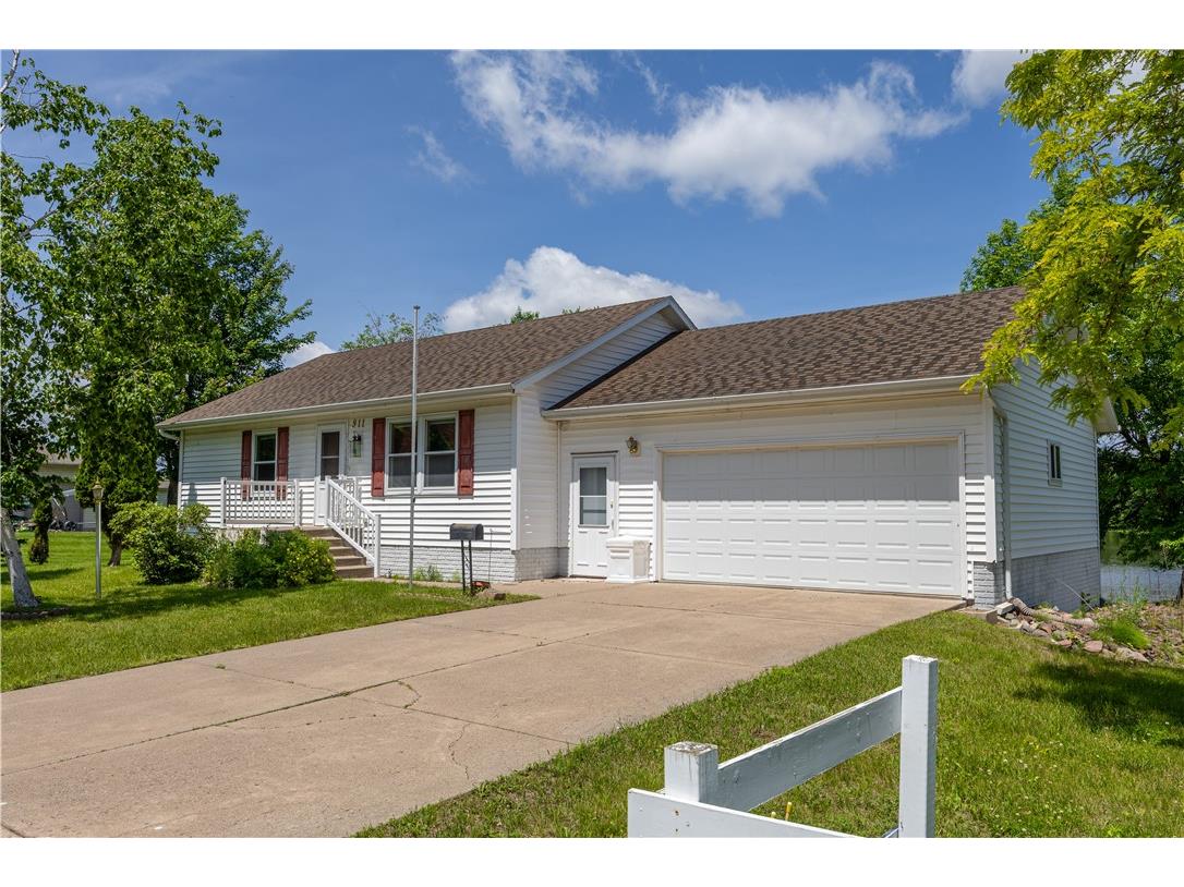 911 Lake Avenue E Ladysmith WI 54848 - Ladysmith 1592636 image1
