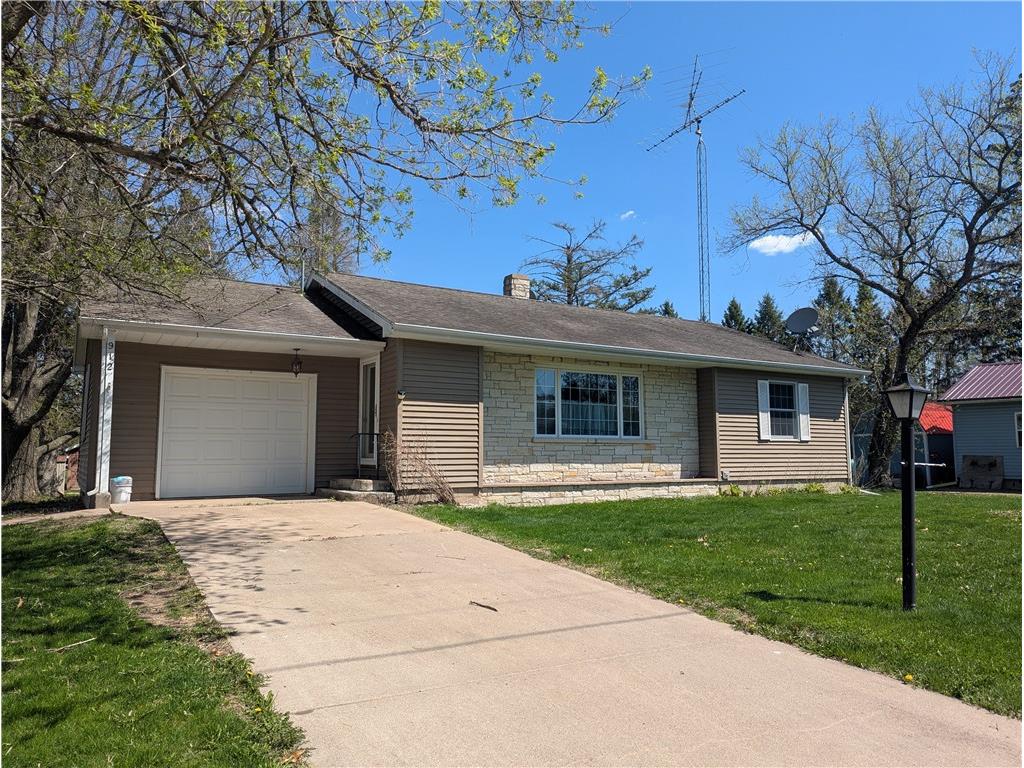 912 Washington Street Hawkins WI 54530 1591408 image1