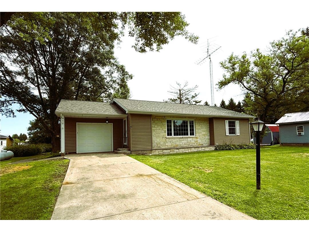 912 Washington Street Hawkins WI 54530 1594463 image1