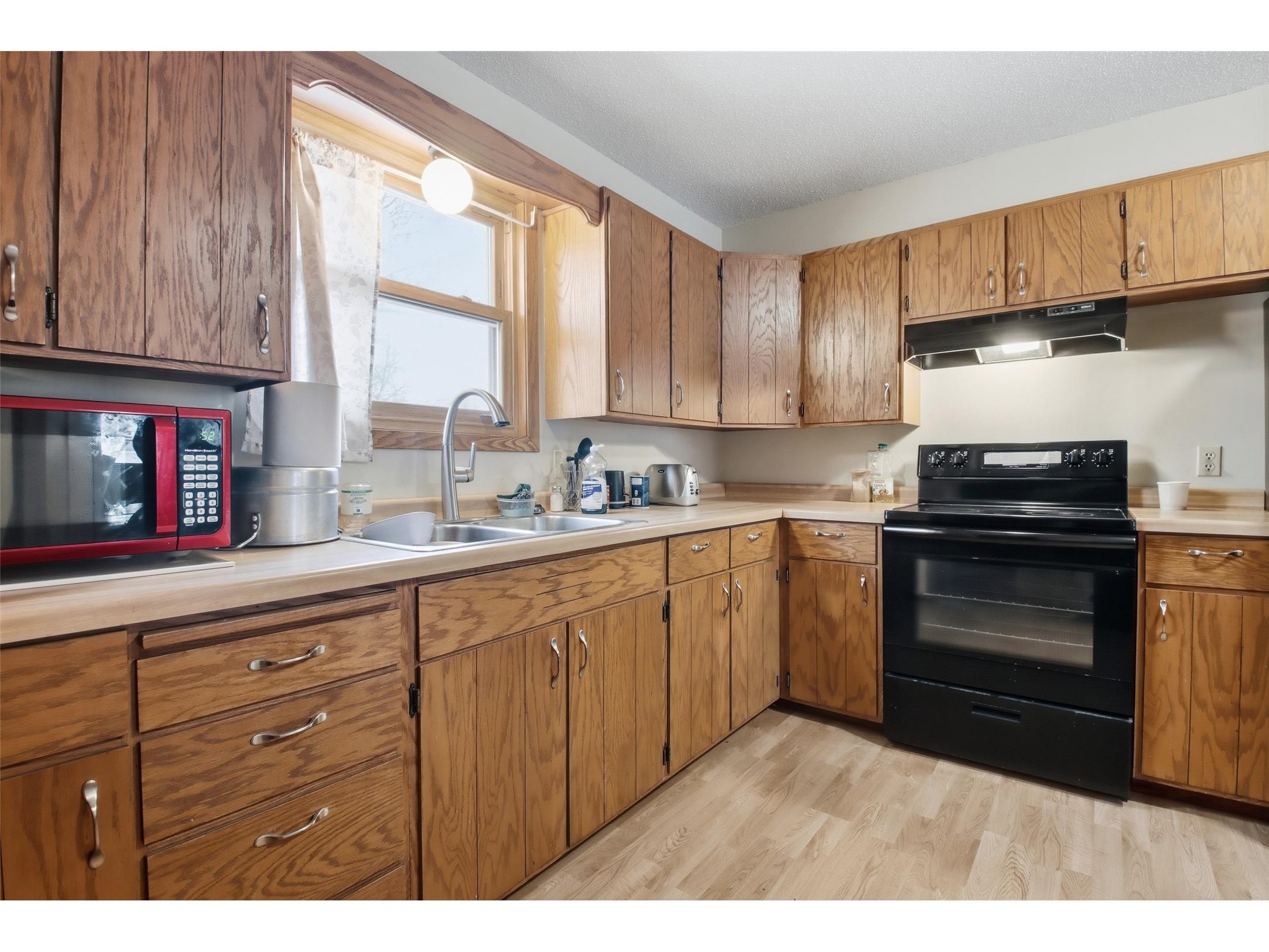 916-918 Michigan Street #1 & 2 Spooner WI 54801 1602379 image24