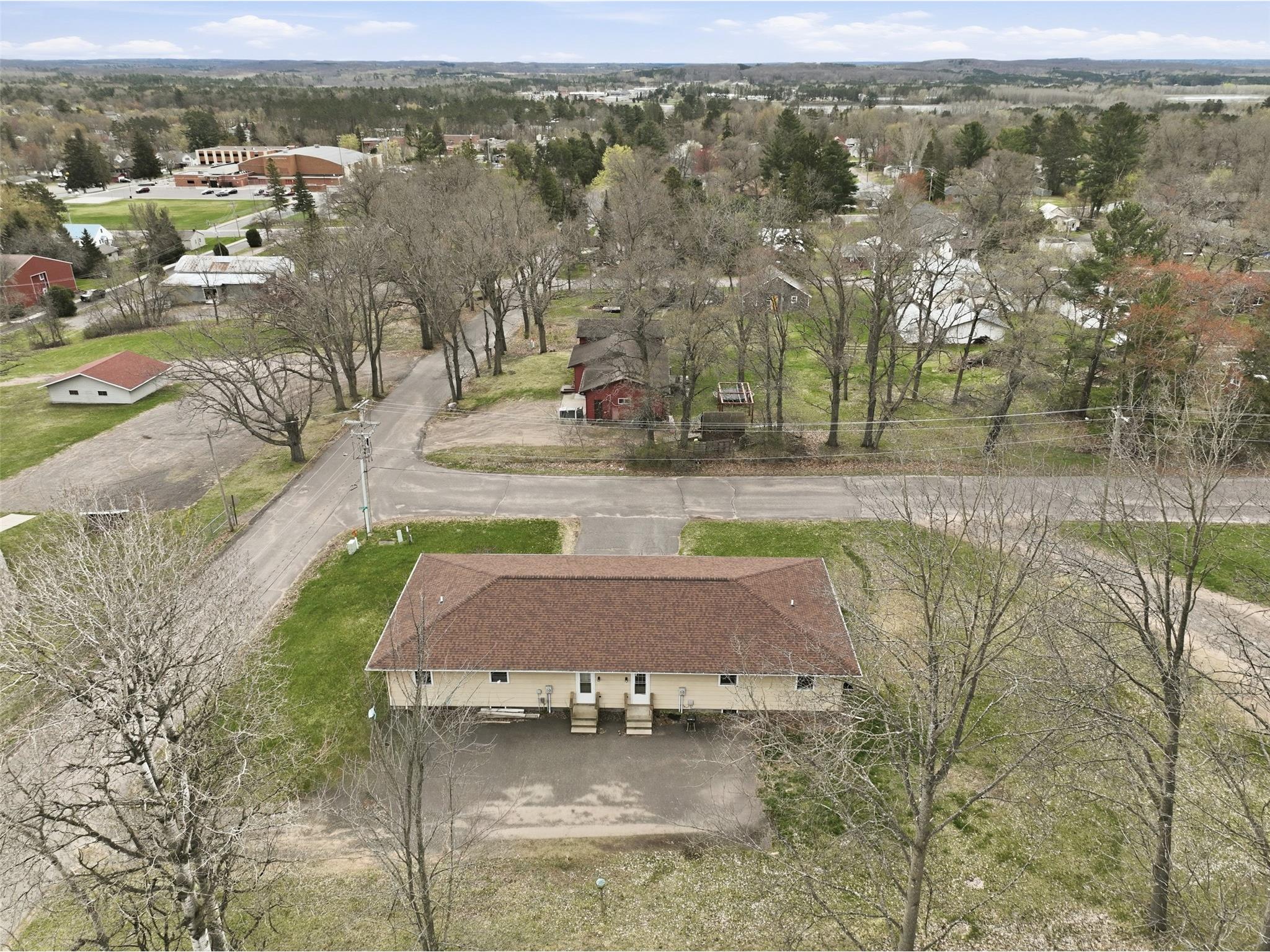 916-918 Michigan Street #1 & 2 Spooner WI 54801 1602379 image4
