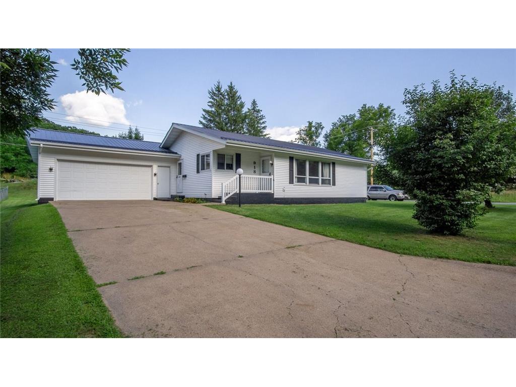 918 16th Street SE Menomonie WI 54751 1584125 image1