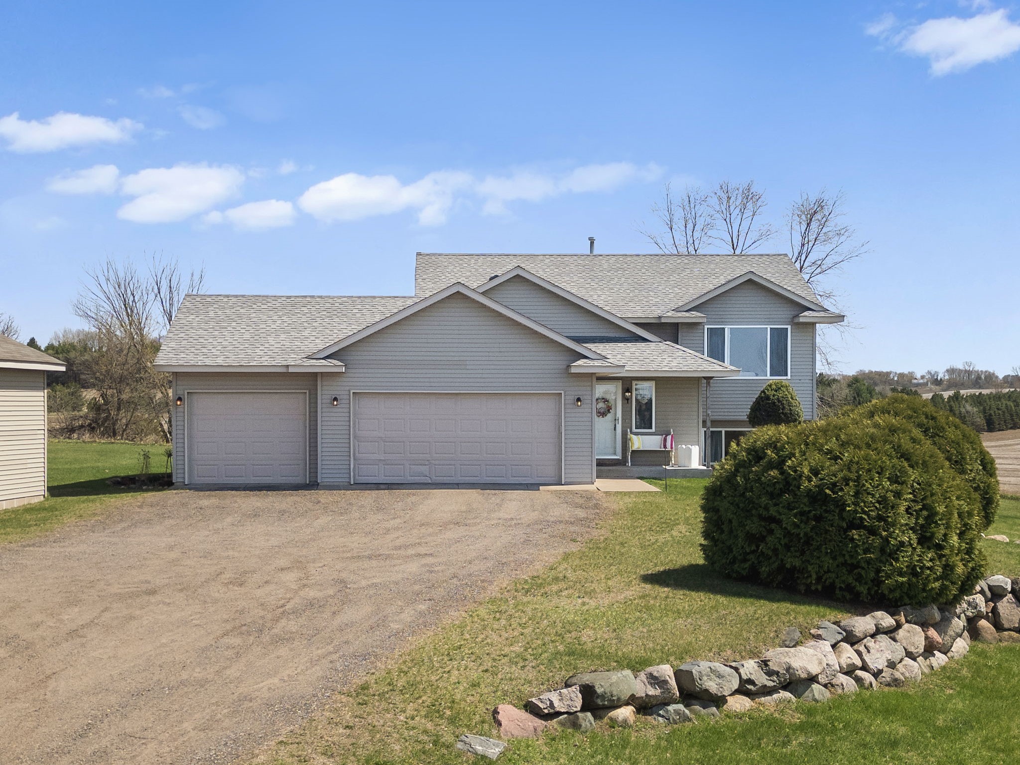 919 189th Avenue New Richmond WI 54017 1600510 image1