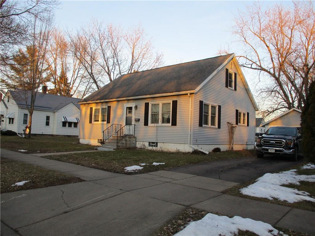920 Oak Street Bloomer WI 54724 1579302 image1