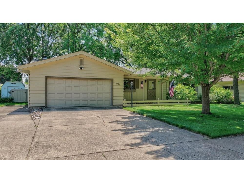 921 E Tyler Avenue Eau Claire WI 54701 1603036 image1