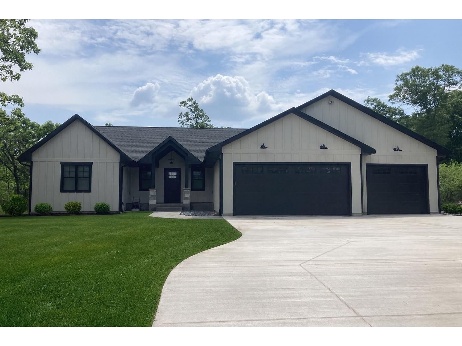 9217 24th Avenue S Eau Claire WI 54703 1599047 image1