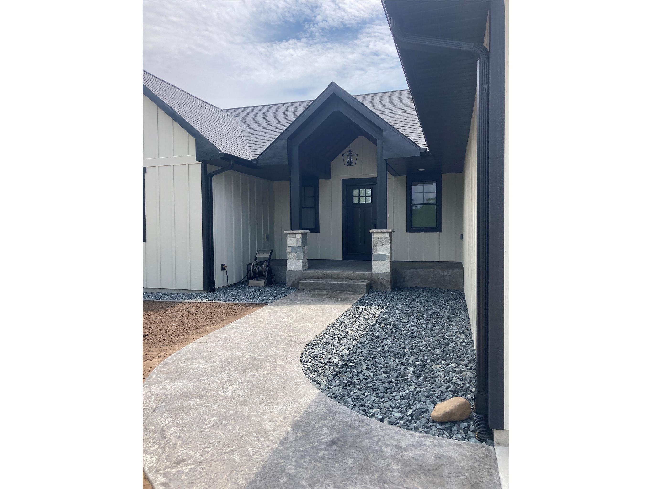 9217 24th Avenue S Eau Claire WI 54703 1599047 image35