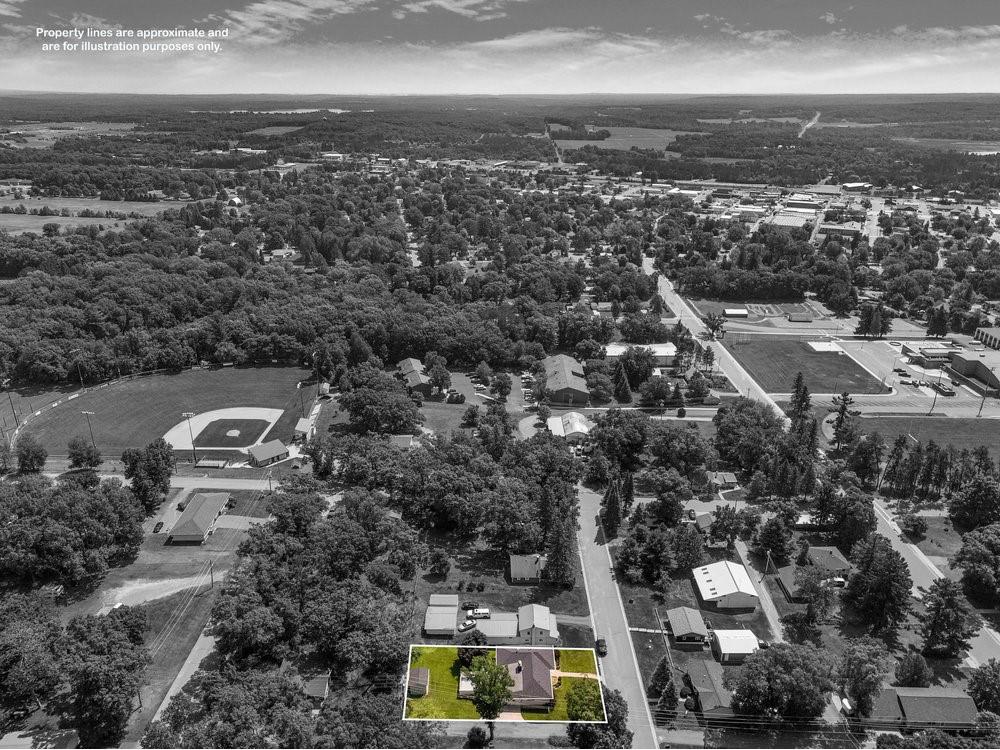 924 Superior Street Spooner WI 54801 1593557 image4