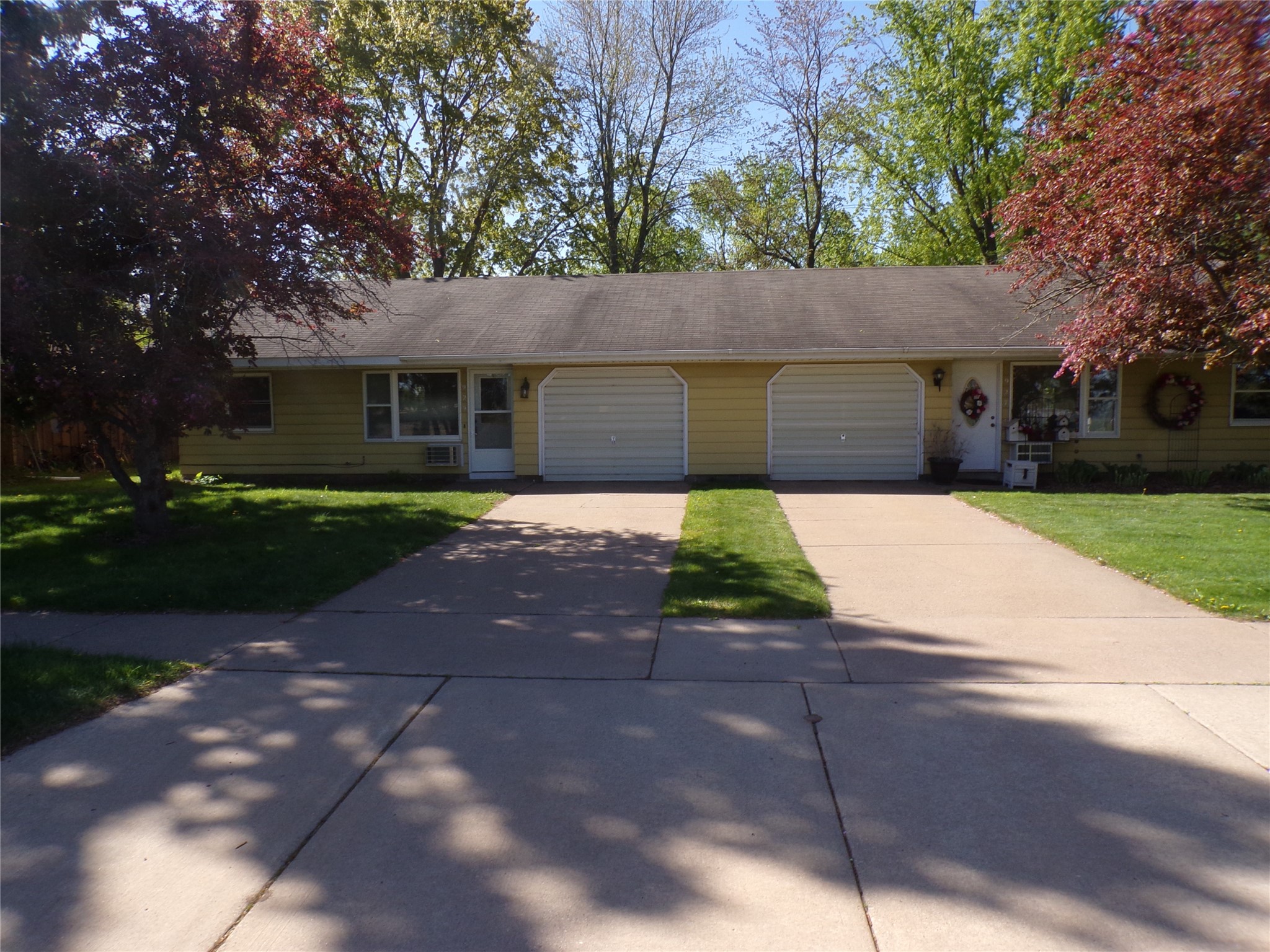 925-927 W Hamilton Avenue #925 & 927 Eau Claire WI 54701 1601045 image1