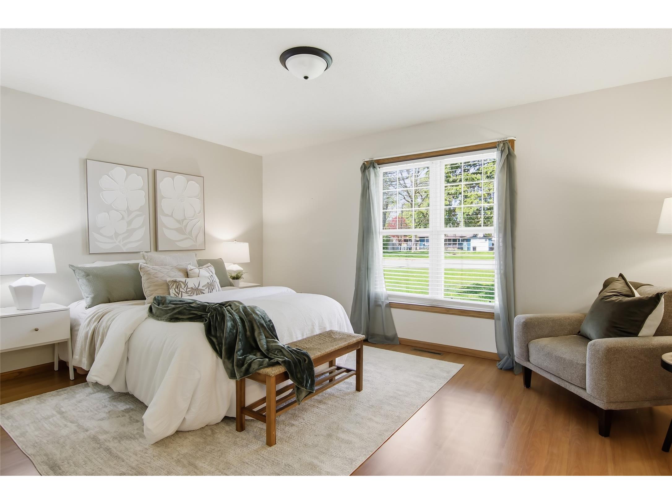 926 Tainter Street NE #A Menomonie WI 54751 1599413 image12