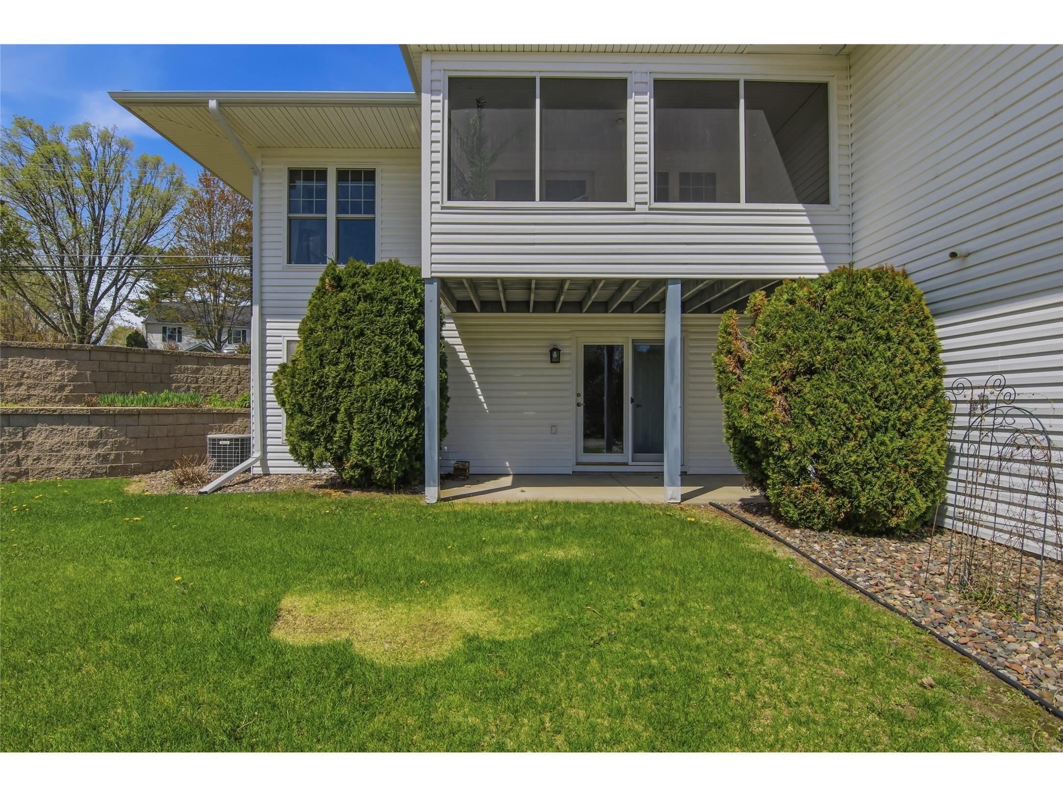 926 Tainter Street NE #A Menomonie WI 54751 1599413 image31