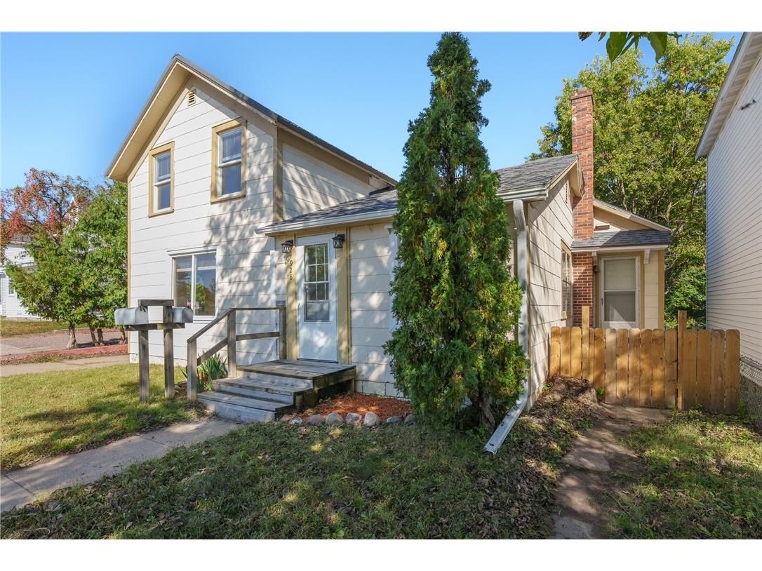 928 Water Street #1-2 Eau Claire WI 54703 1595925 image1