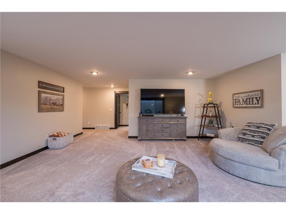 9317 E 453rd Avenue Elk Mound WI 54739 1598602 image33