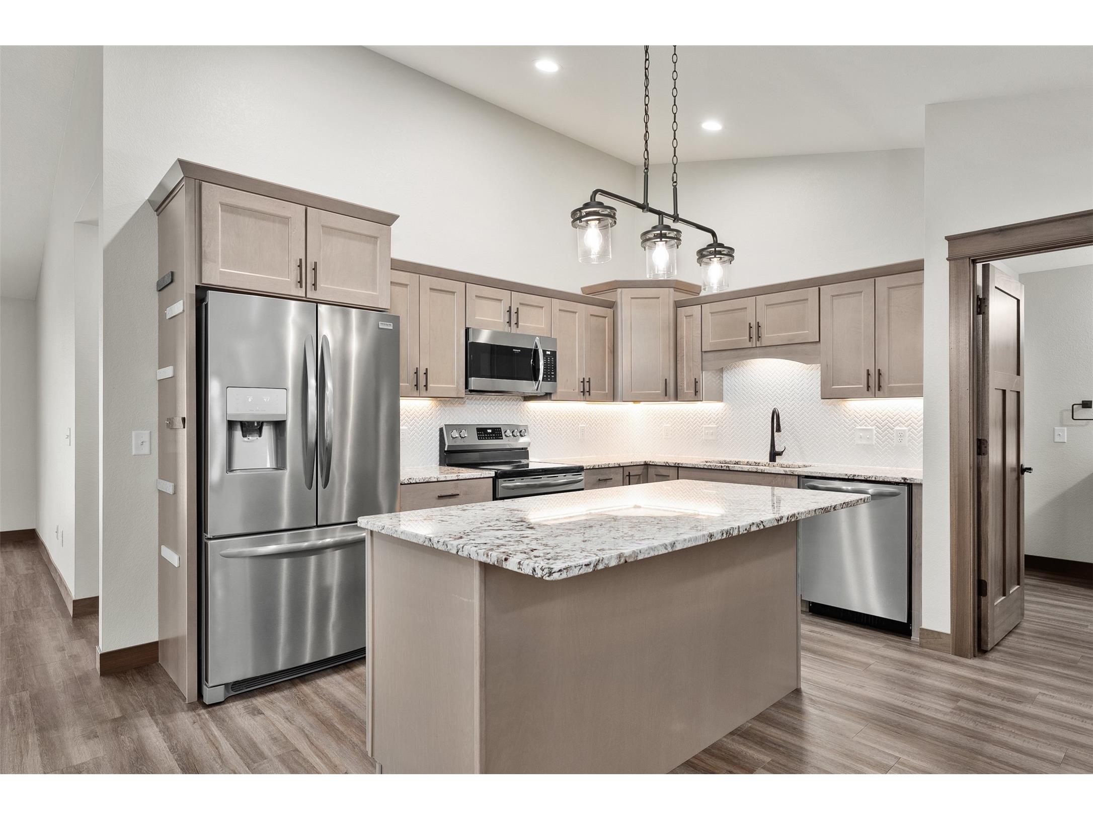 938 Jeffers Ridge Eau Claire WI 54703 1601170 image12