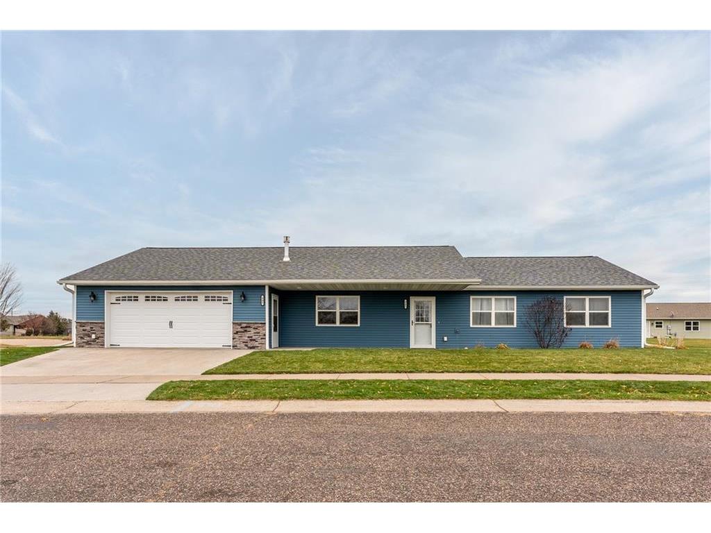 941 Wissota Green Boulevard, Chippewa Falls, WI 54729 MLS 1570060