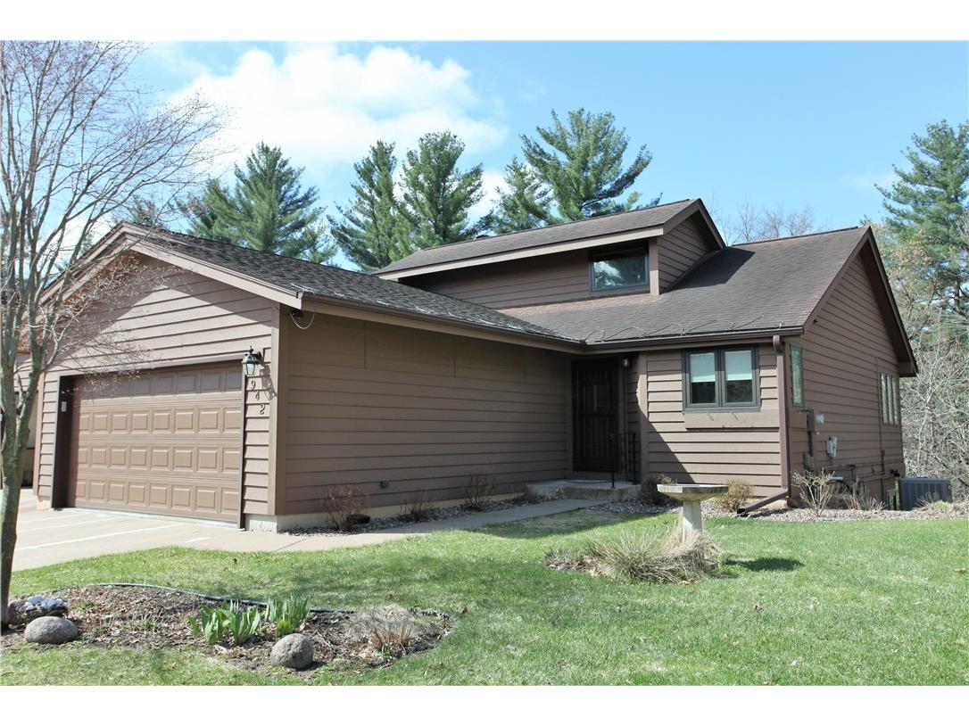 942 Cambridge Court Altoona WI 54720 1571637 image1