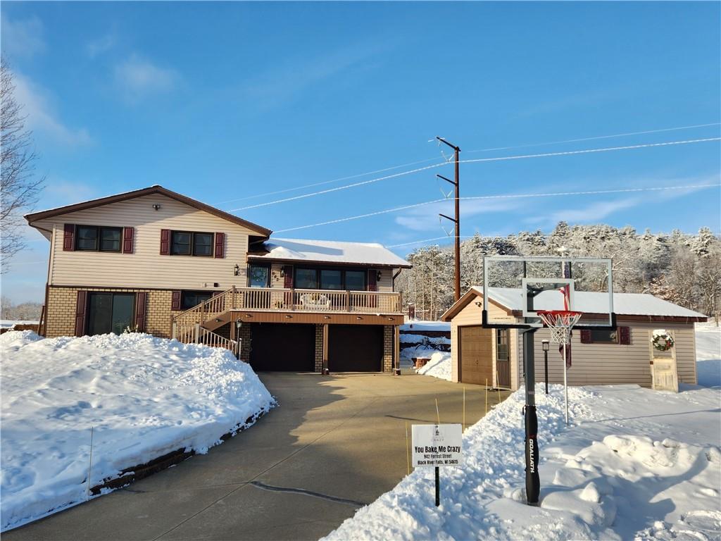 942 Forrest Street Black River Falls WI 54615 1570576 image1