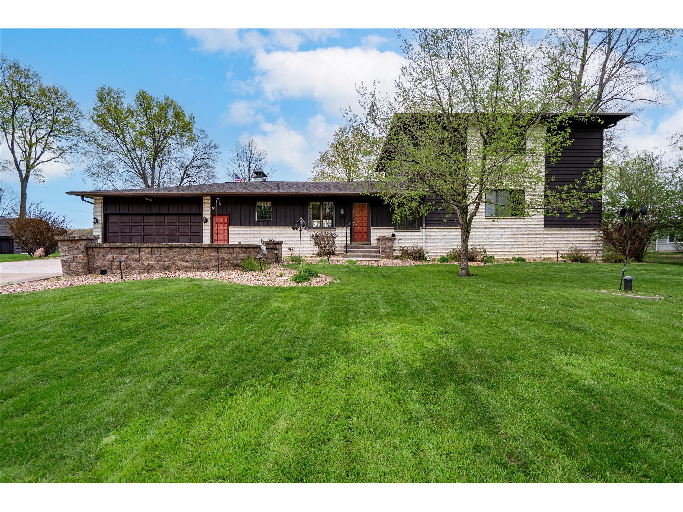 9556 27th Avenue Eau Claire WI 54703 - Chippewa 1598274 image1