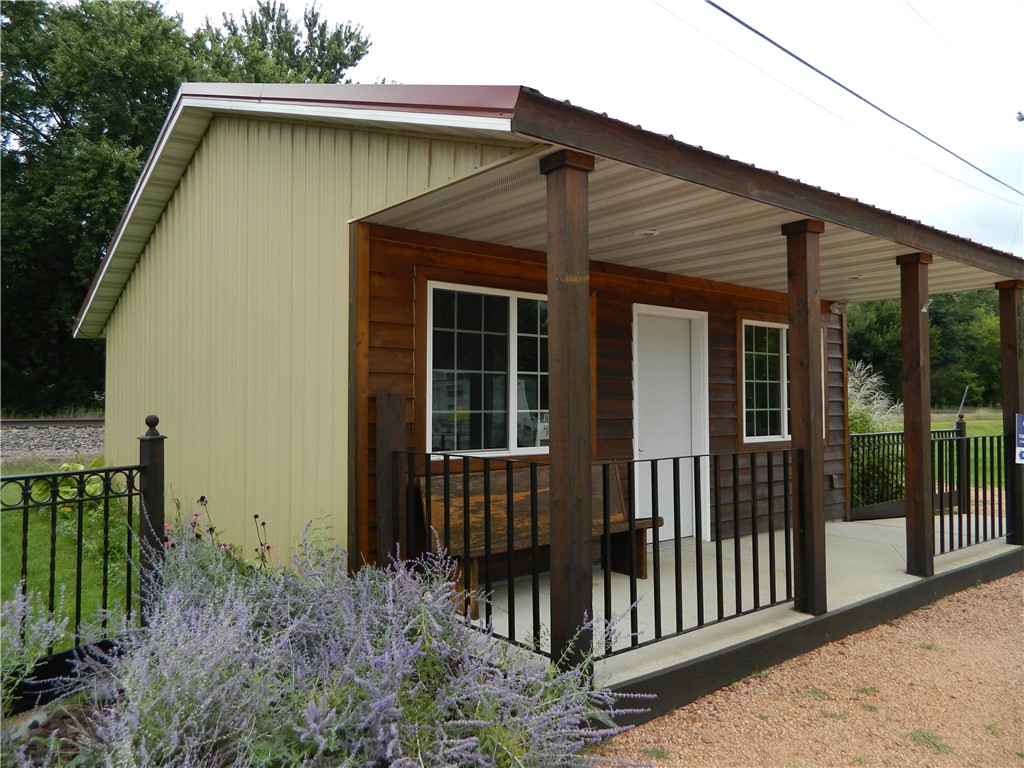 E150 Menomonie Street Elk Mound WI 54739 1591614 image1