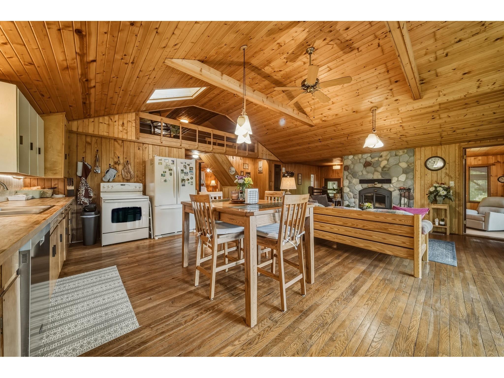 E23670 Whippoorwill Private Dr Augusta WI 54722 - Eau Claire River 1602096 image12