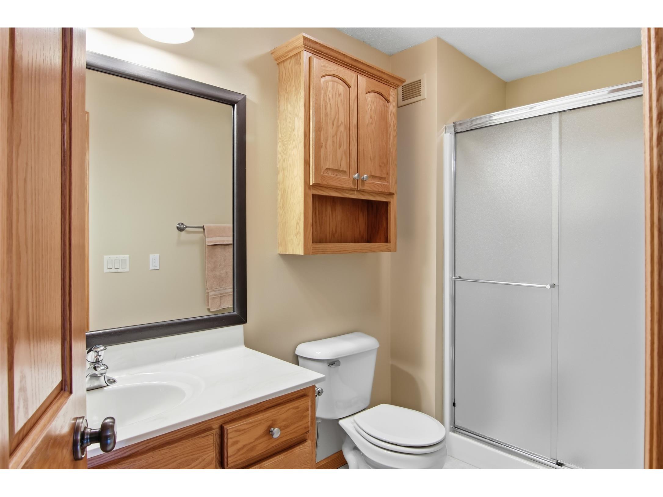 E4400 Pinewood Circle Eleva WI 54738 1600346 image37
