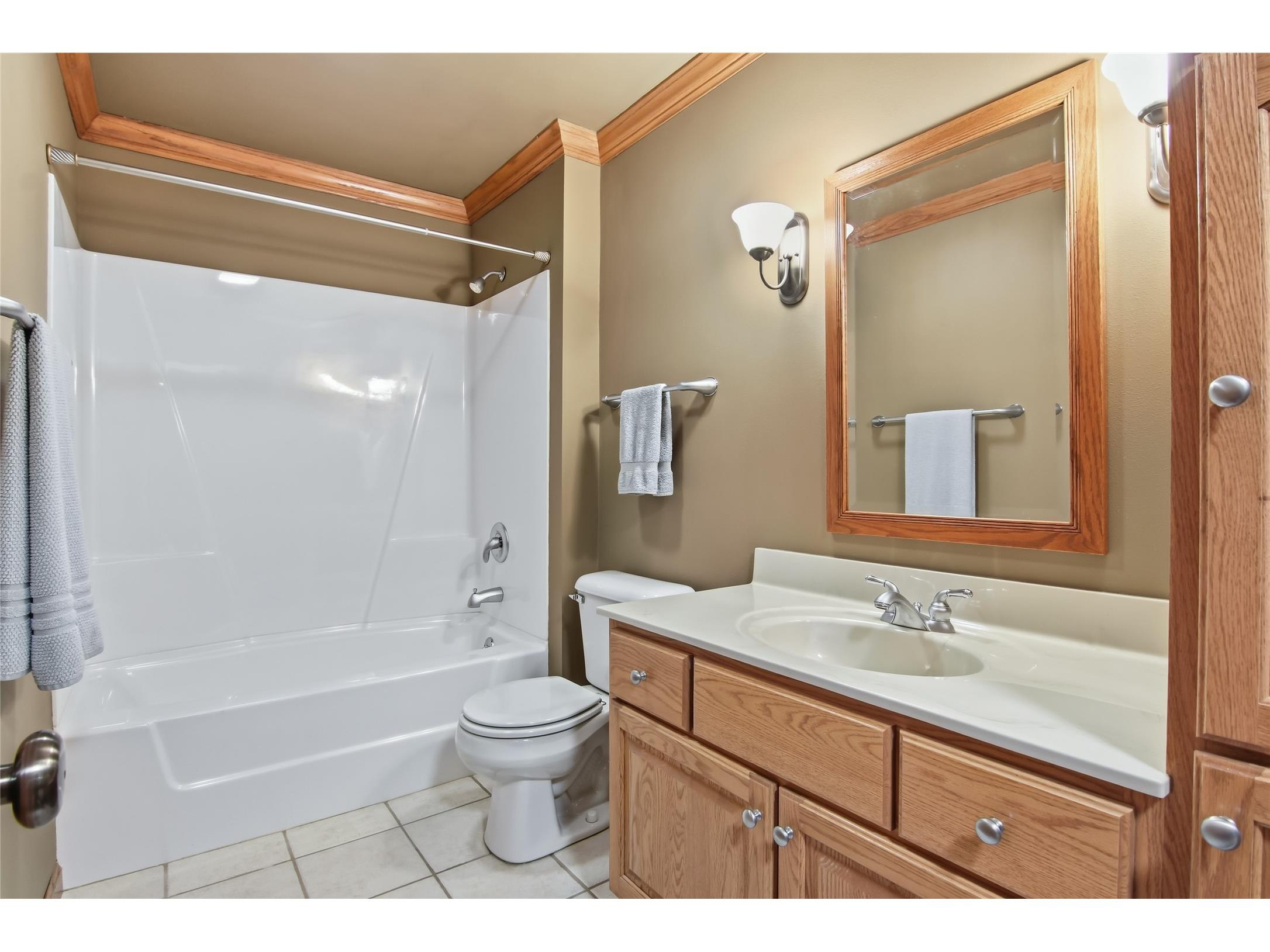 E4400 Pinewood Circle Eleva WI 54738 1600346 image41