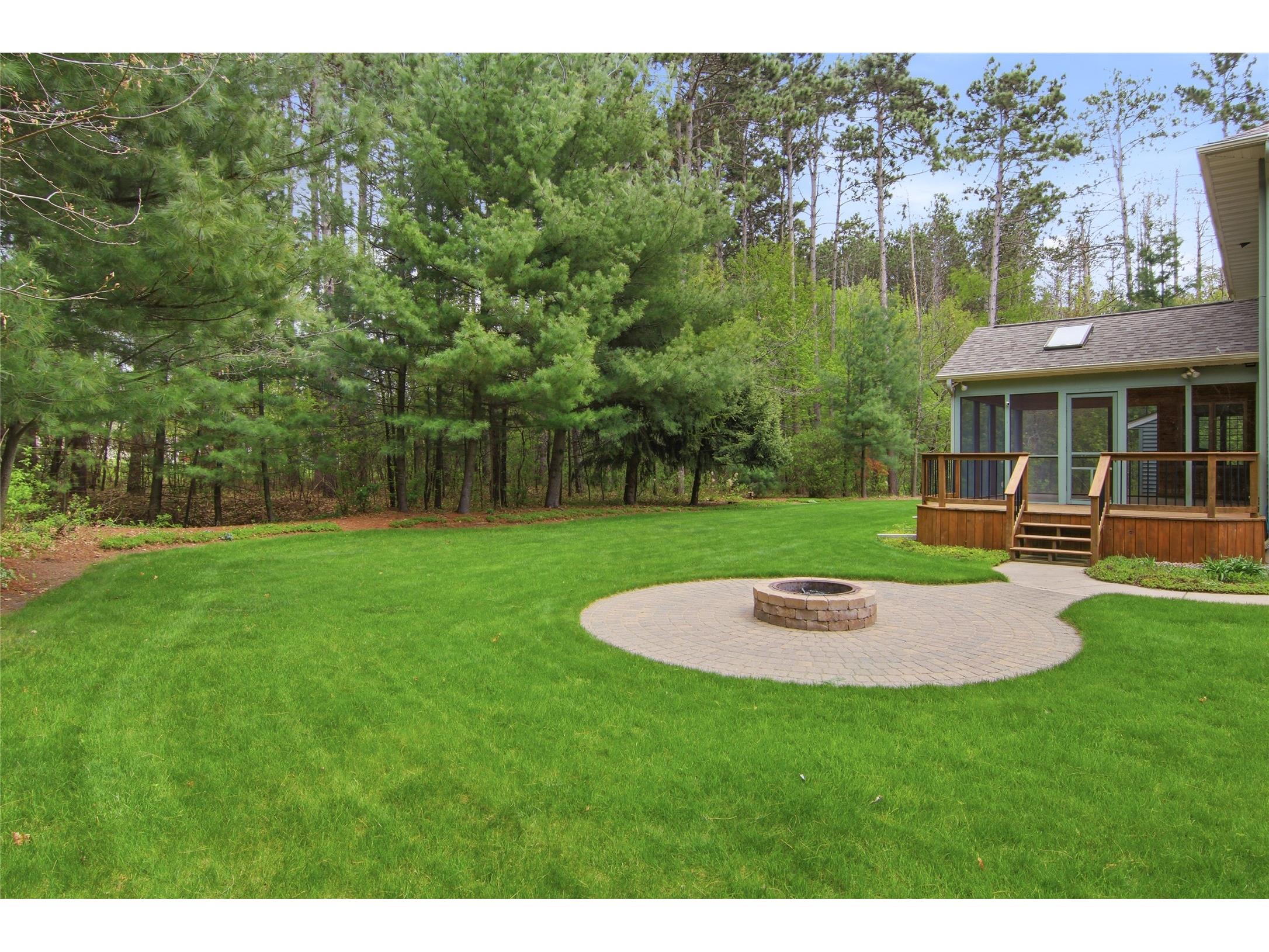 E4400 Pinewood Circle Eleva WI 54738 1600346 image52