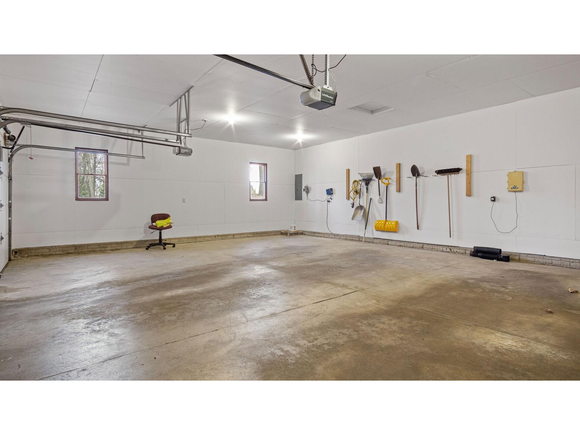 E5110 Interlachen Boulevard Eleva WI 54738 1599986 image51