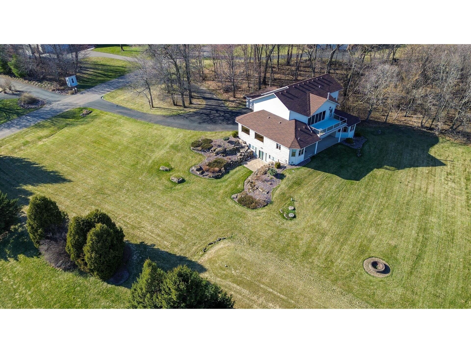 E5110 Interlachen Boulevard Eleva WI 54738 1599986 image53