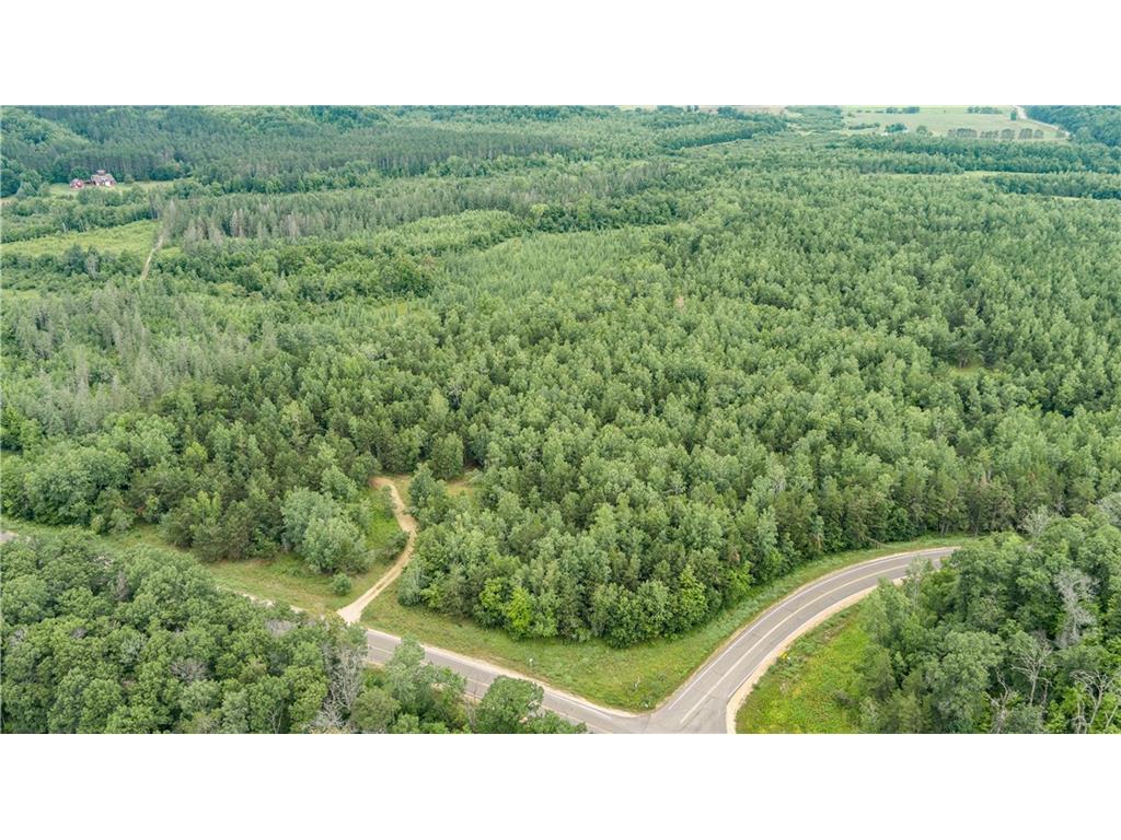 E6233 County Road S Wheeler WI 54772 1575199 image1