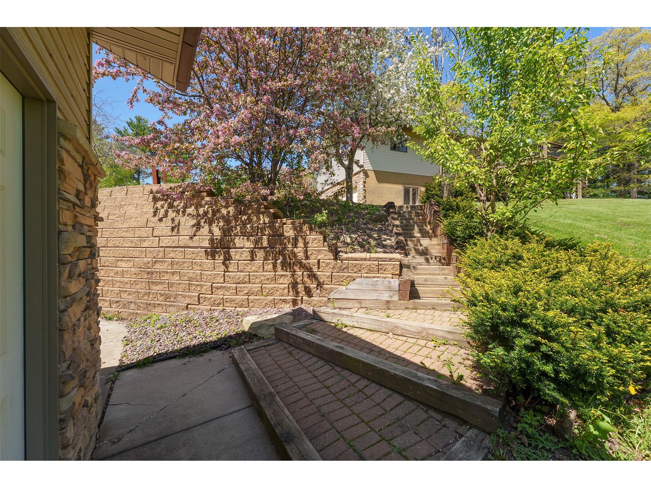 E655 Woodridge Drive Eau Claire WI 54701 1600907 image45
