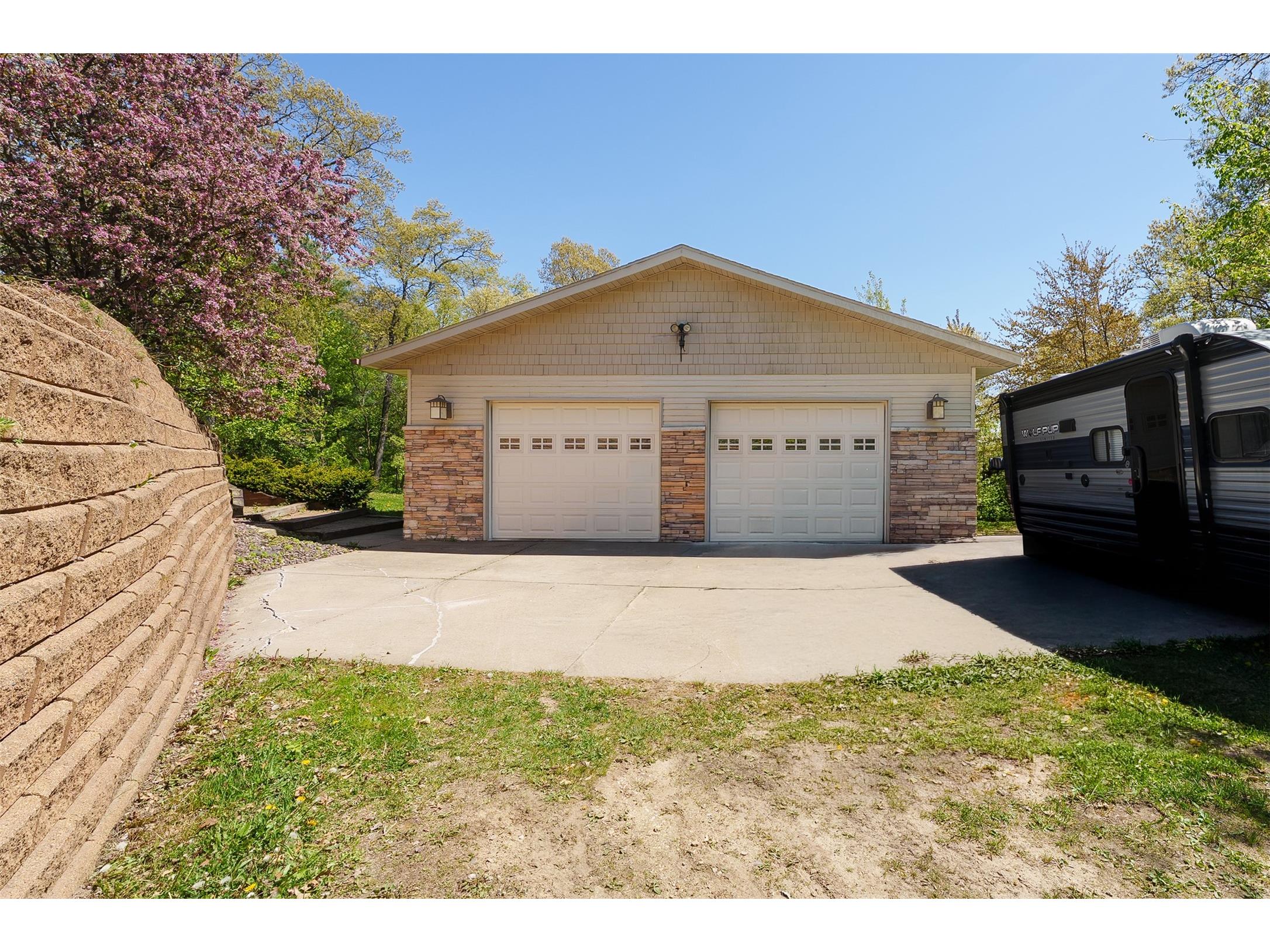 E655 Woodridge Drive Eau Claire WI 54701 1600907 image46