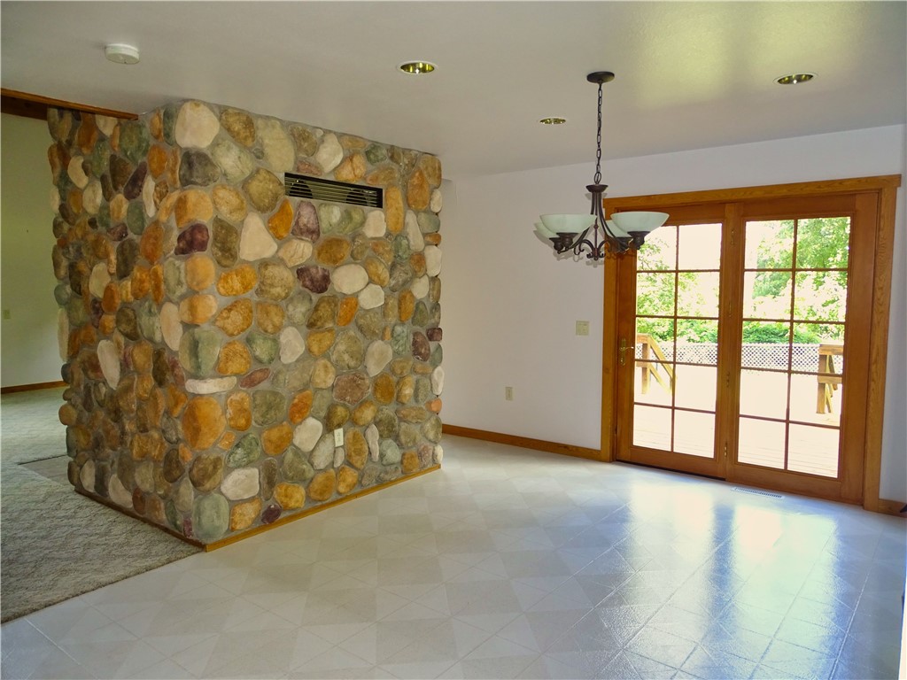 E8403 State Road 85 Mondovi WI 54755 1594769 image23