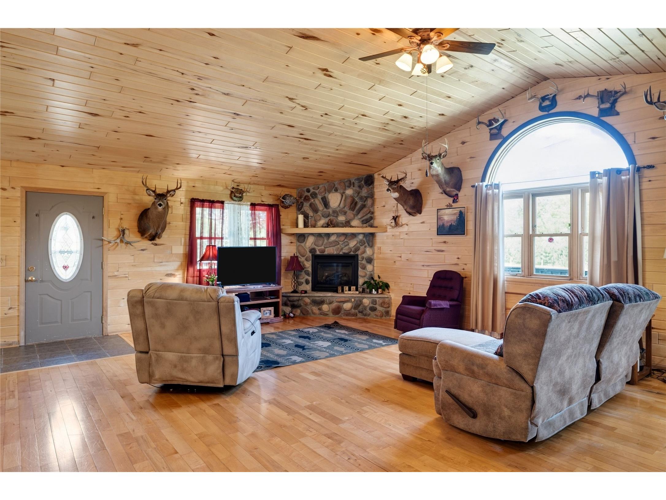 N 6105 Fred Tripp Road Springbrook WI 54875 1602014 image5