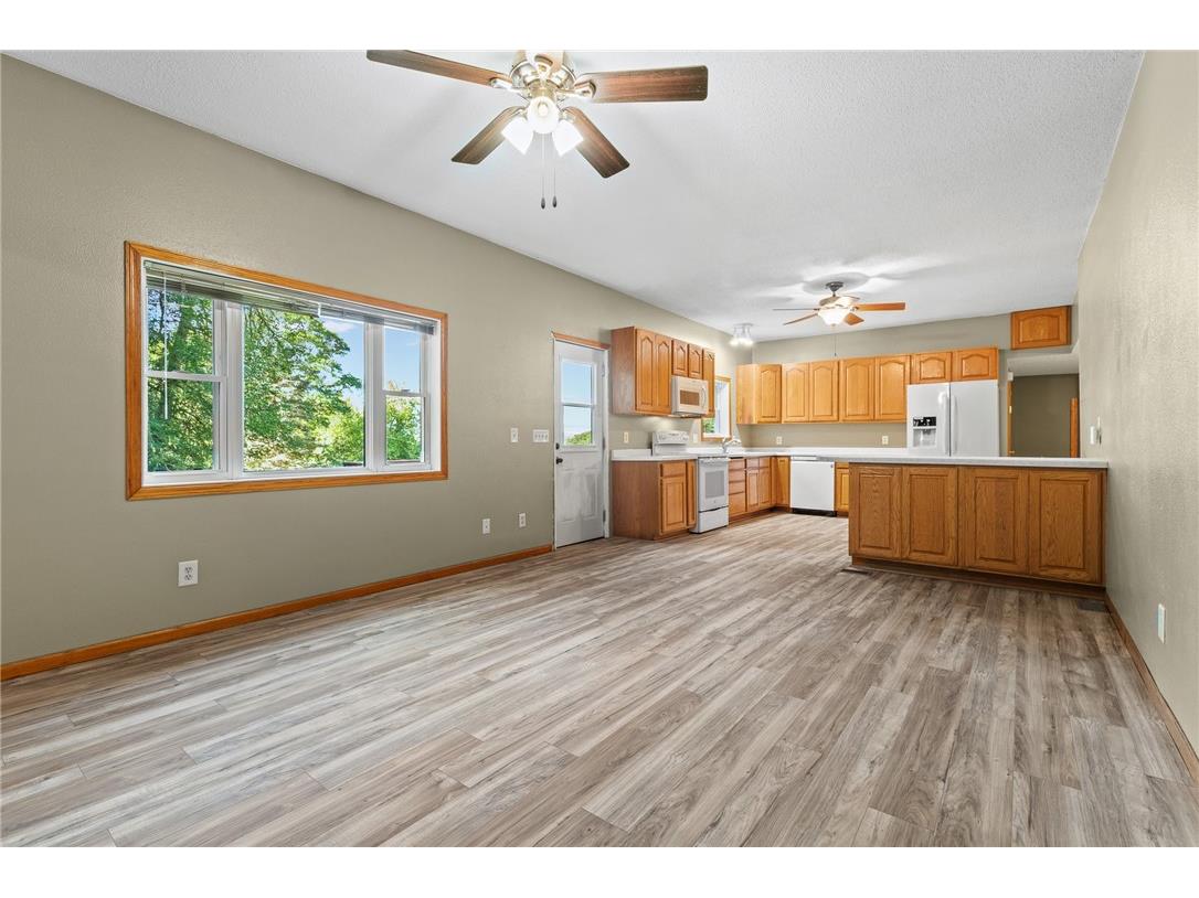 N10270 County Road M Colfax WI 54730 1594683 image17