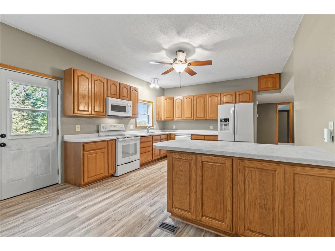 N10270 County Road M Colfax WI 54730 1594683 image4