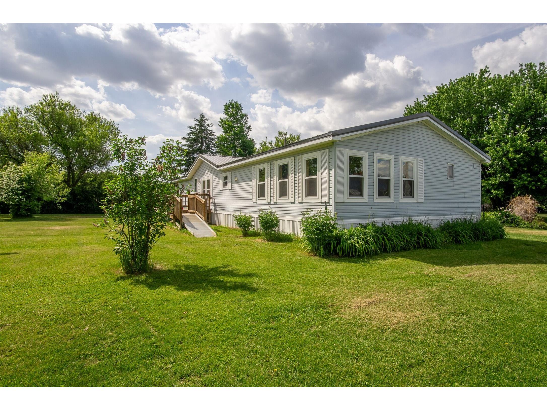 N12509 County Road Q Glenwood City WI 54013 1601963 image1