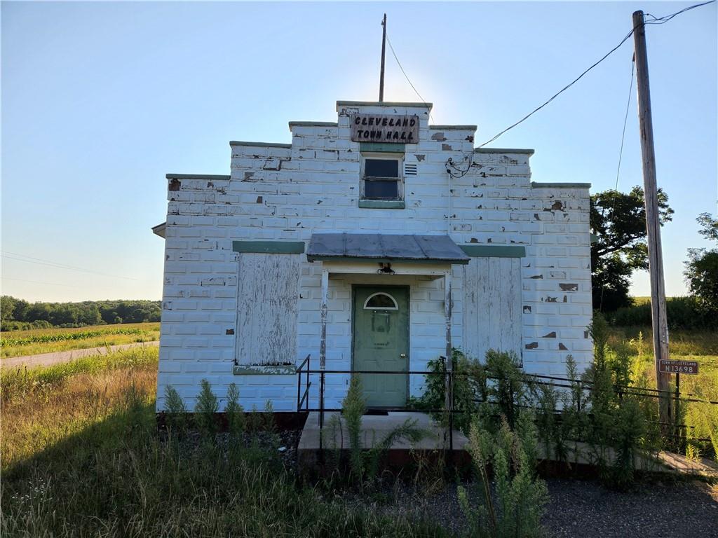 N13698 Town Hall Road, Fairchild, WI, 54741 MLS 1568111 Edina Realty