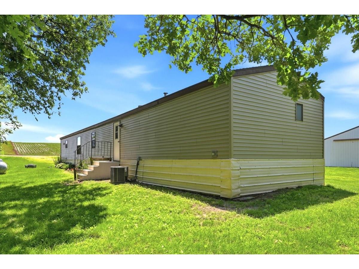 N1405 County Road Z Eau Galle WI 54737 1603134 image3
