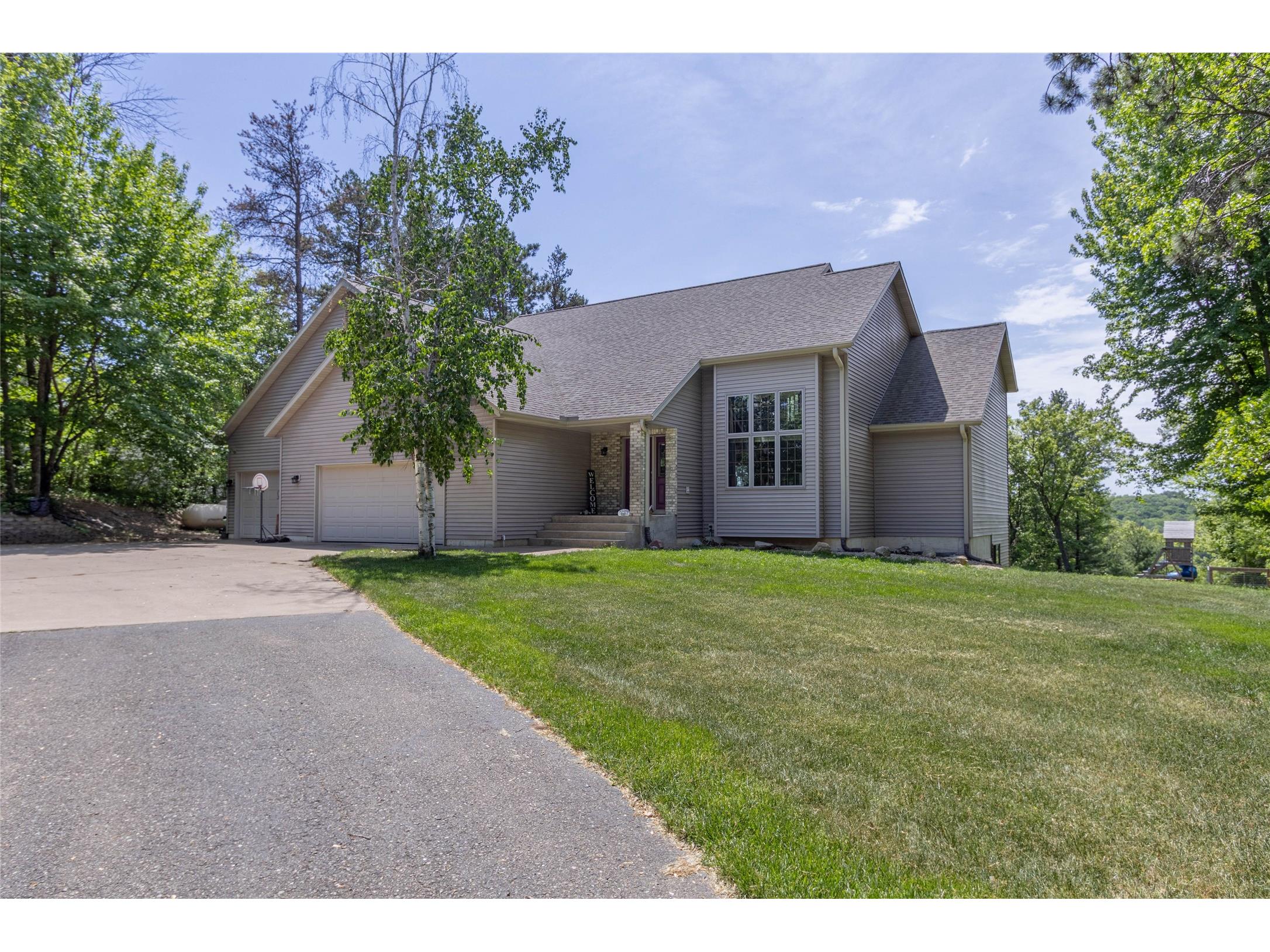 N1698 945th Street Eau Claire WI 54701 1601131 image2