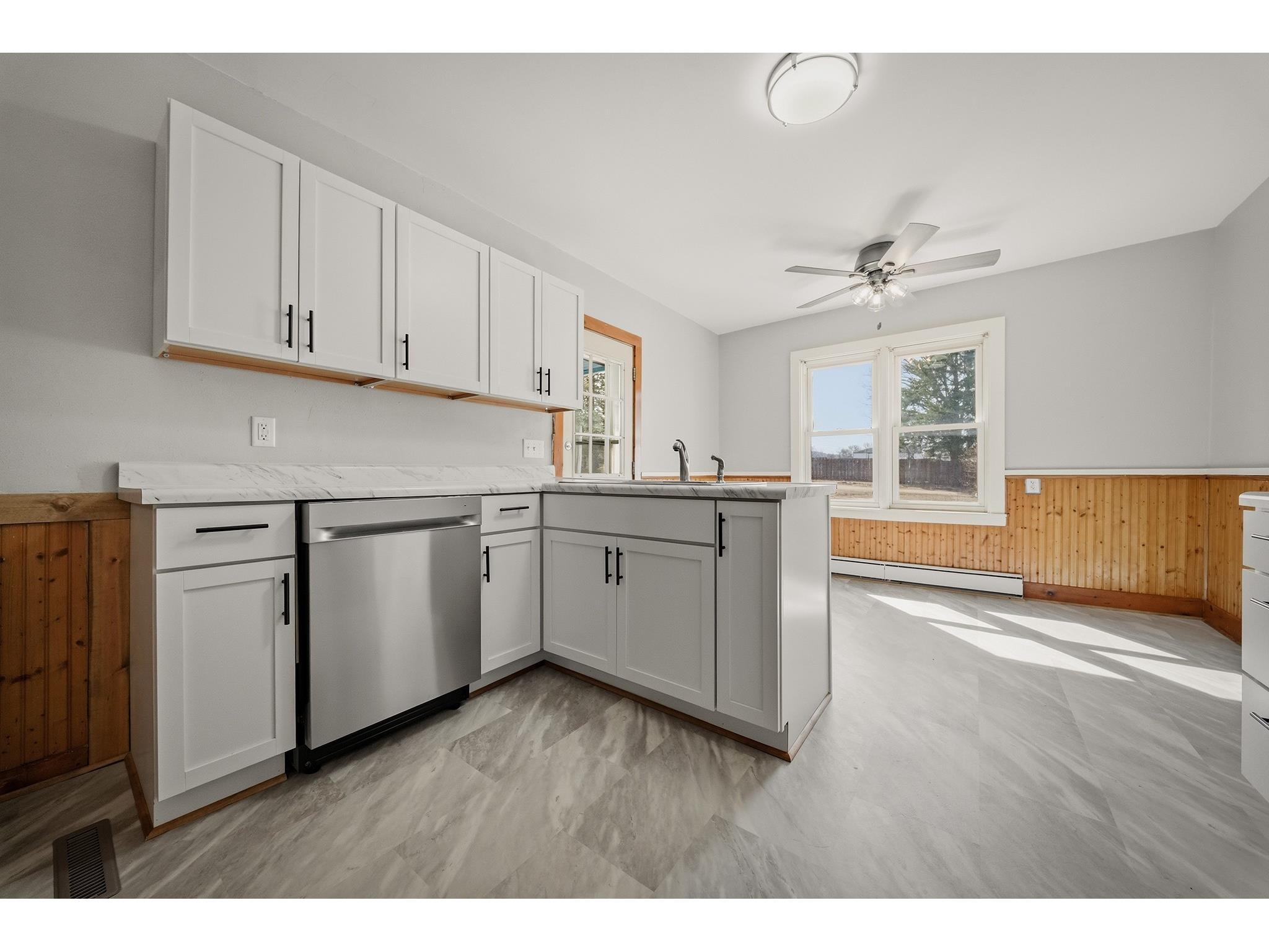 N1884 Hwy Z Eau Galle WI 54751 1599368 image14