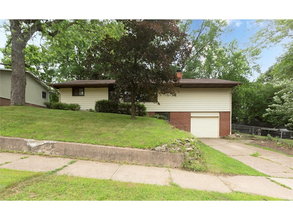 N303 N Holly Avenue Elk Mound WI 54739 1593476 image1