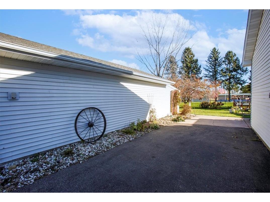 N3138 457th Street Menomonie WI 54751 1596878 image19
